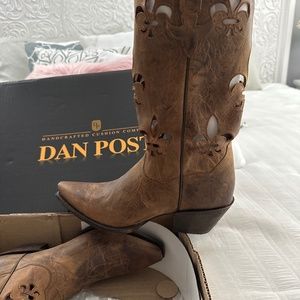 Dan post boots